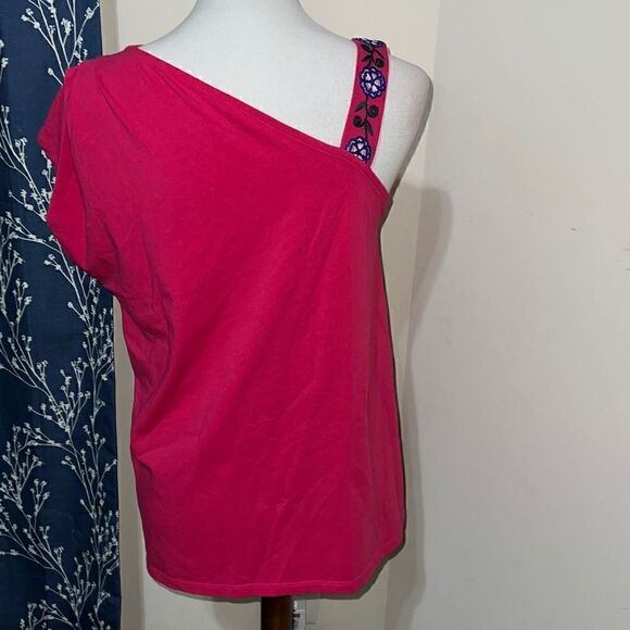 Soft Surroundings Asymmetrical Sleeve Embroidered Flower Top Pink sz S Small - Picture 4 of 6